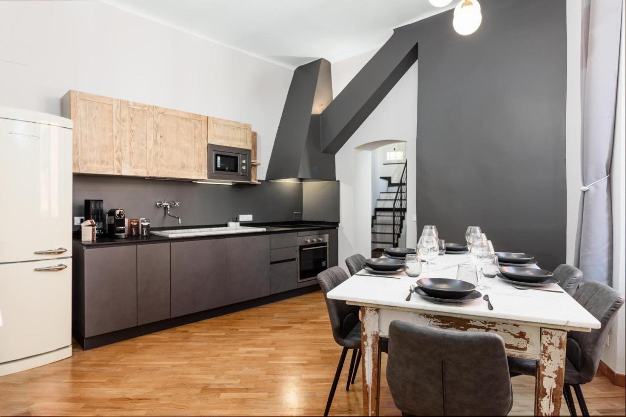 Ferienwohnung Esclusivo 130 Mq + Terrazzo Via San Vincenzo Genua Exterior foto